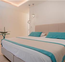 Luxury 6 Bedroom Brac Island Beach Front Villa With Heated Infinity Pool and lift near Sumartin sleeps 12